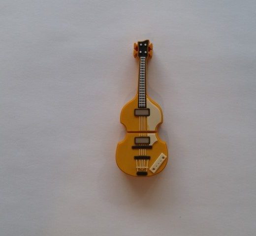 דיסק און קי בצורת גיטרה